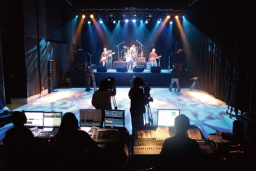 エスペランサ・ホール、ステージ